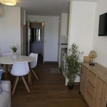 The Elegant Cap Esterel Apartment